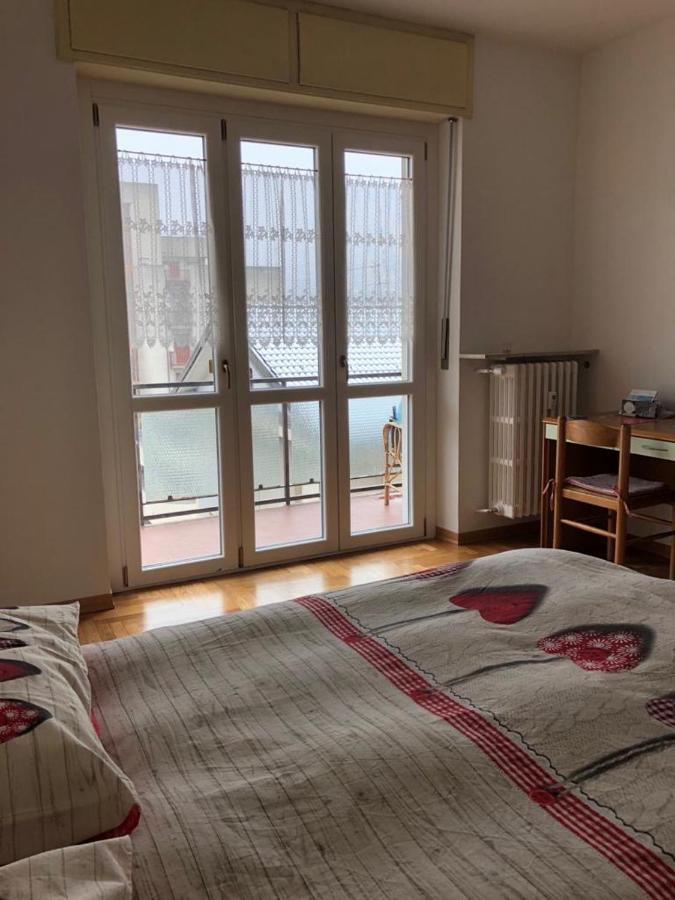 Апартаменты Attico Chez Renee Аоста Экстерьер фото